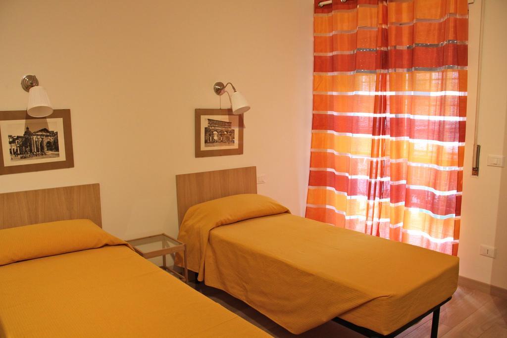 Lo Studio Guest House Roma Phòng bức ảnh